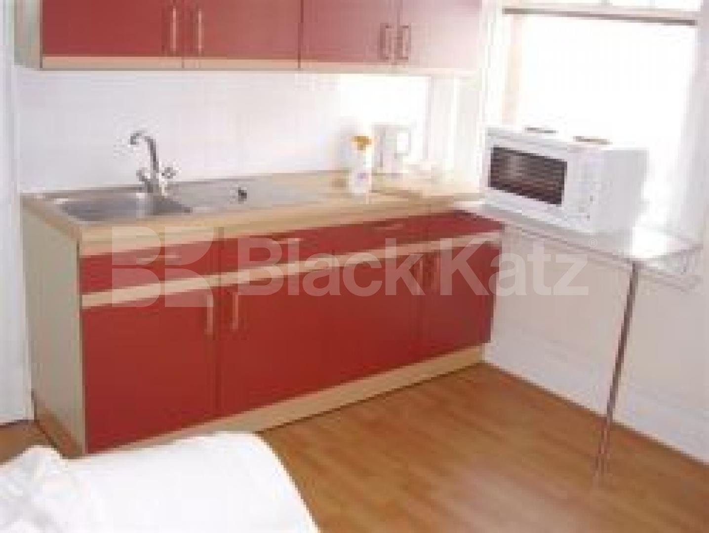 			1 Bedroom, 1 bath, 1 reception Flat			 St Johns Street, FARRINGDON/CLERKENWELL EC1M